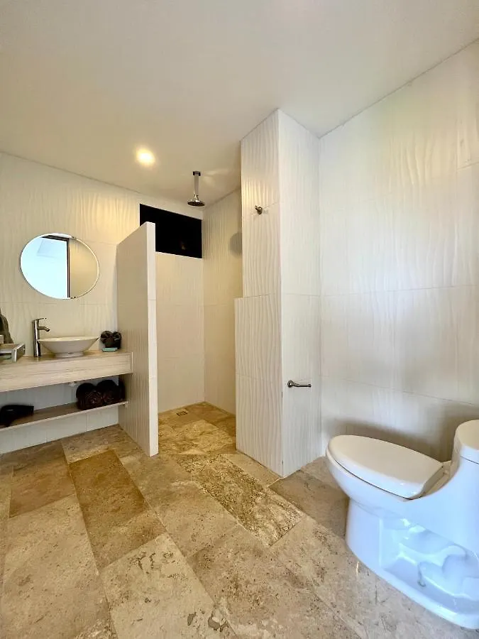 Paradise Apt Steps 5Thav & Beach Playa del Carmen