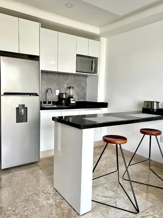 Paradise Apt Steps 5Thav & Beach Playa del Carmen Apartment